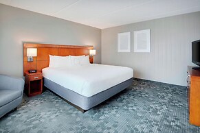 Courtyard by Marriott Savannah Midtown
