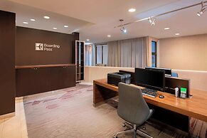 Courtyard by Marriott Savannah Midtown