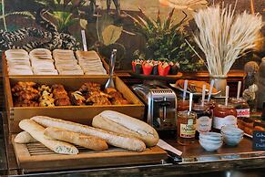 Atala Hotel Champs Elysées, Sonder by Marriott Bonvoy