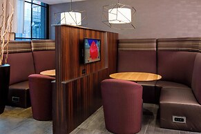 Courtyard by Marriott New Orleans Near the French Quarter