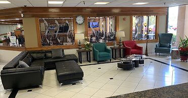 Quality Inn & Suites Pensacola Bayview