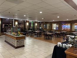 Quality Inn & Suites Pensacola Bayview