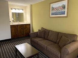 Quality Inn & Suites Pensacola Bayview