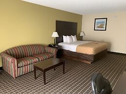 Quality Inn & Suites Pensacola Bayview