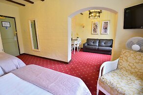 The Roundabout Hotel