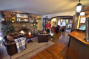 The Roundabout Hotel