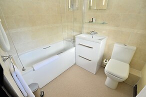 The Roundabout Hotel