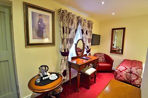 The Roundabout Hotel