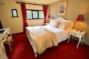 The Roundabout Hotel