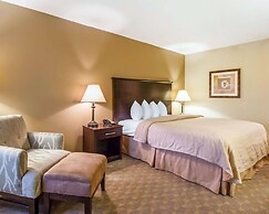 Quality Inn & Suites Greenville I-65
