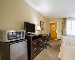 Quality Inn & Suites Greenville I-65