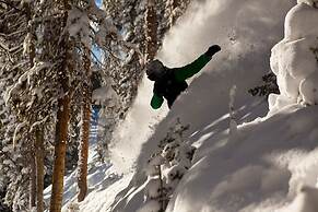 St. Moritz Lodge & Condominiums