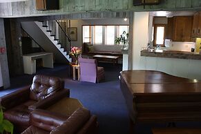 St. Moritz Lodge & Condominiums