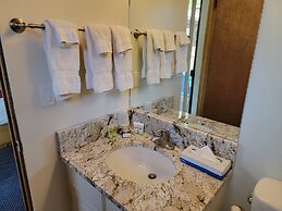 St. Moritz Lodge & Condominiums