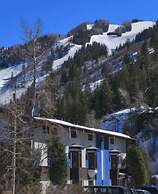 St. Moritz Lodge & Condominiums