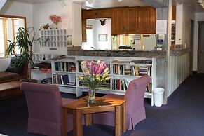 St. Moritz Lodge & Condominiums