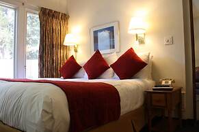 St. Moritz Lodge & Condominiums