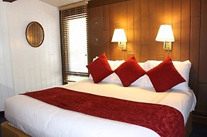 St. Moritz Lodge & Condominiums