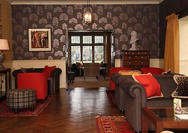 Hare And Hounds Hotel