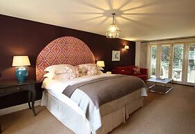 Hare And Hounds Hotel