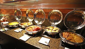 Sawridge Inn & Conference Centre Edmonton South