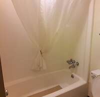 Super Inn Williamsburg