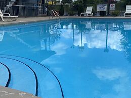 Quality Inn Clinton - Laurens I-26