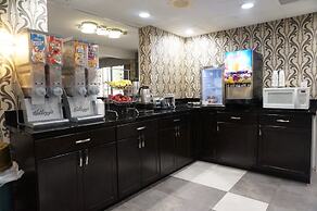 Howard Johnson by Wyndham Greensboro Near the Coliseum