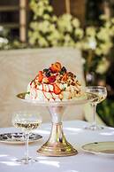 Renaissance Paris Nobel Tour Eiffel Hotel