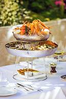 Renaissance Paris Nobel Tour Eiffel Hotel