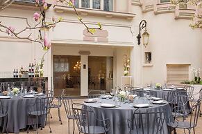 Renaissance Paris Nobel Tour Eiffel Hotel