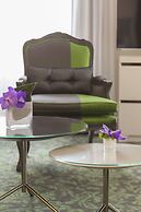 Renaissance Paris Nobel Tour Eiffel Hotel