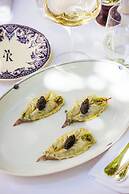 Renaissance Paris Nobel Tour Eiffel Hotel