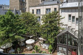 Renaissance Paris Nobel Tour Eiffel Hotel