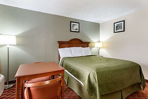 Econo Lodge Huntington - Barboursville University Area