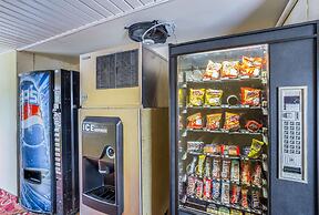 Econo Lodge Huntington - Barboursville University Area