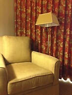 Mayflower Park Hotel