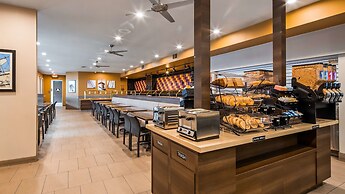 Best Western Plus Park Place Inn - Mini Suites