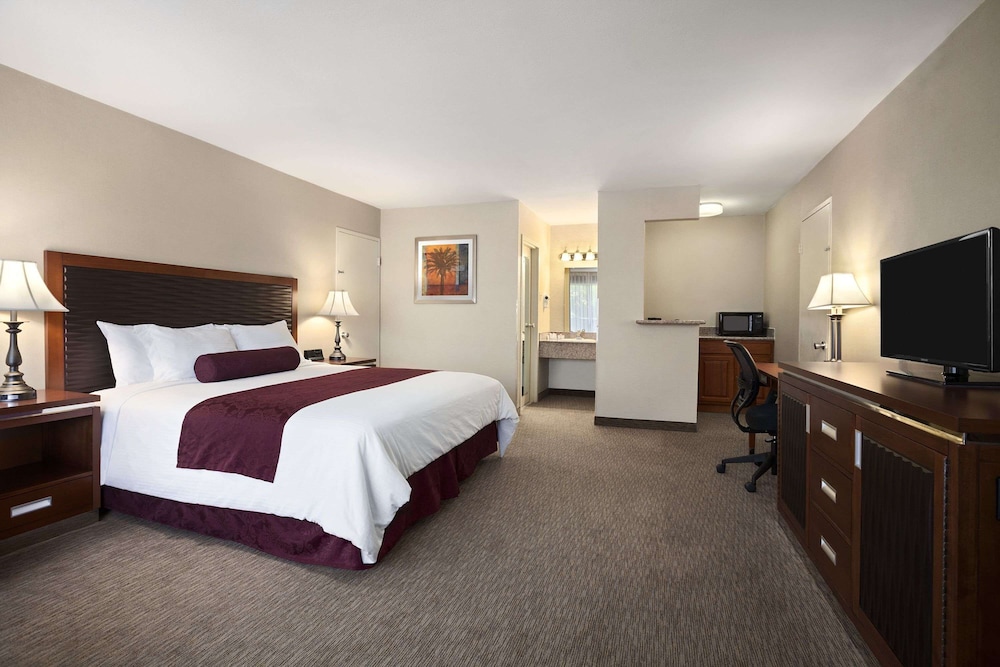 Ramada by Wyndham Sunnyvale/Silicon Valley