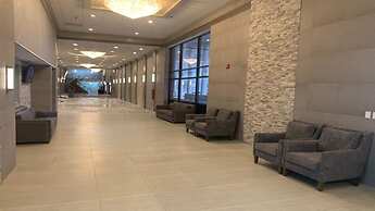 Holiday Inn Chicago North Shore by IHG