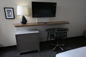 Holiday Inn Chicago North Shore by IHG