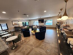 La Quinta Inn & Suites by Wyndham San Francisco Airport West