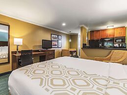 La Quinta Inn & Suites by Wyndham San Francisco Airport West