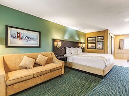 La Quinta Inn & Suites by Wyndham San Francisco Airport West