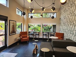 La Quinta Inn & Suites by Wyndham San Francisco Airport West