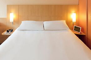 ibis Roanne