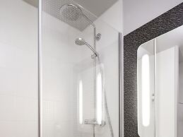 ibis Roanne