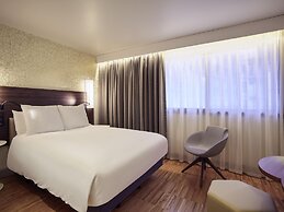 Mercure Paris Arc de Triomphe Etoile