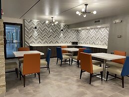 Baymont by Wyndham Pine Grove I-81