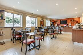 Best Western Plus Airport Plaza